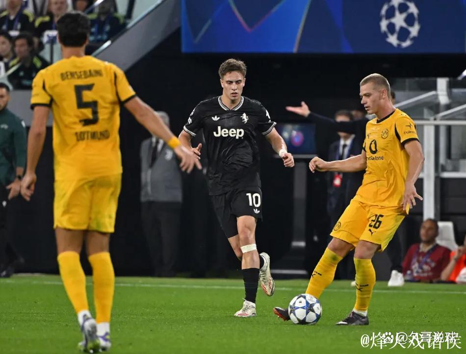 欧冠-弗拉霍维奇双响助攻凯利扳平 尤文4-4战平多特主场